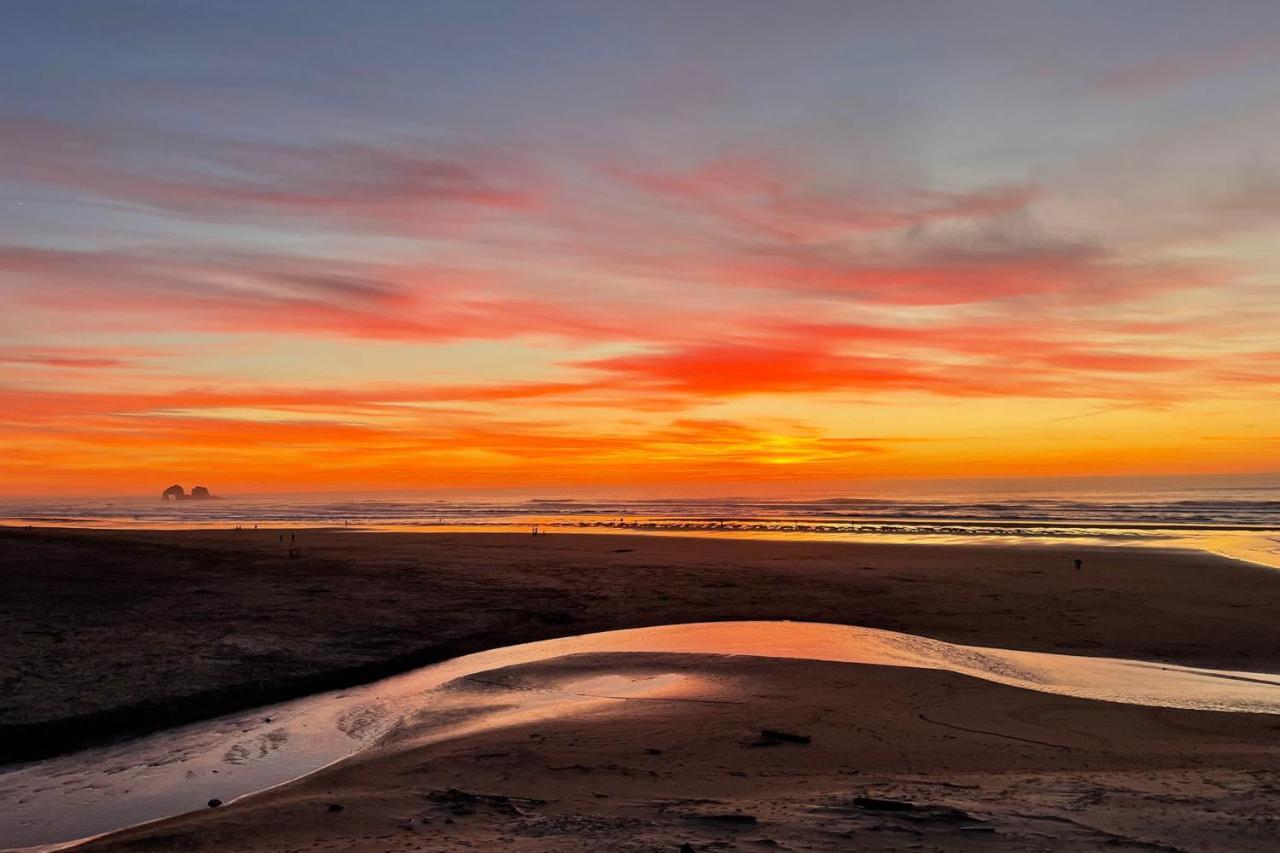 ​Rock Creek Inn Vacation Condos Rockaway Beach Phòng bức ảnh