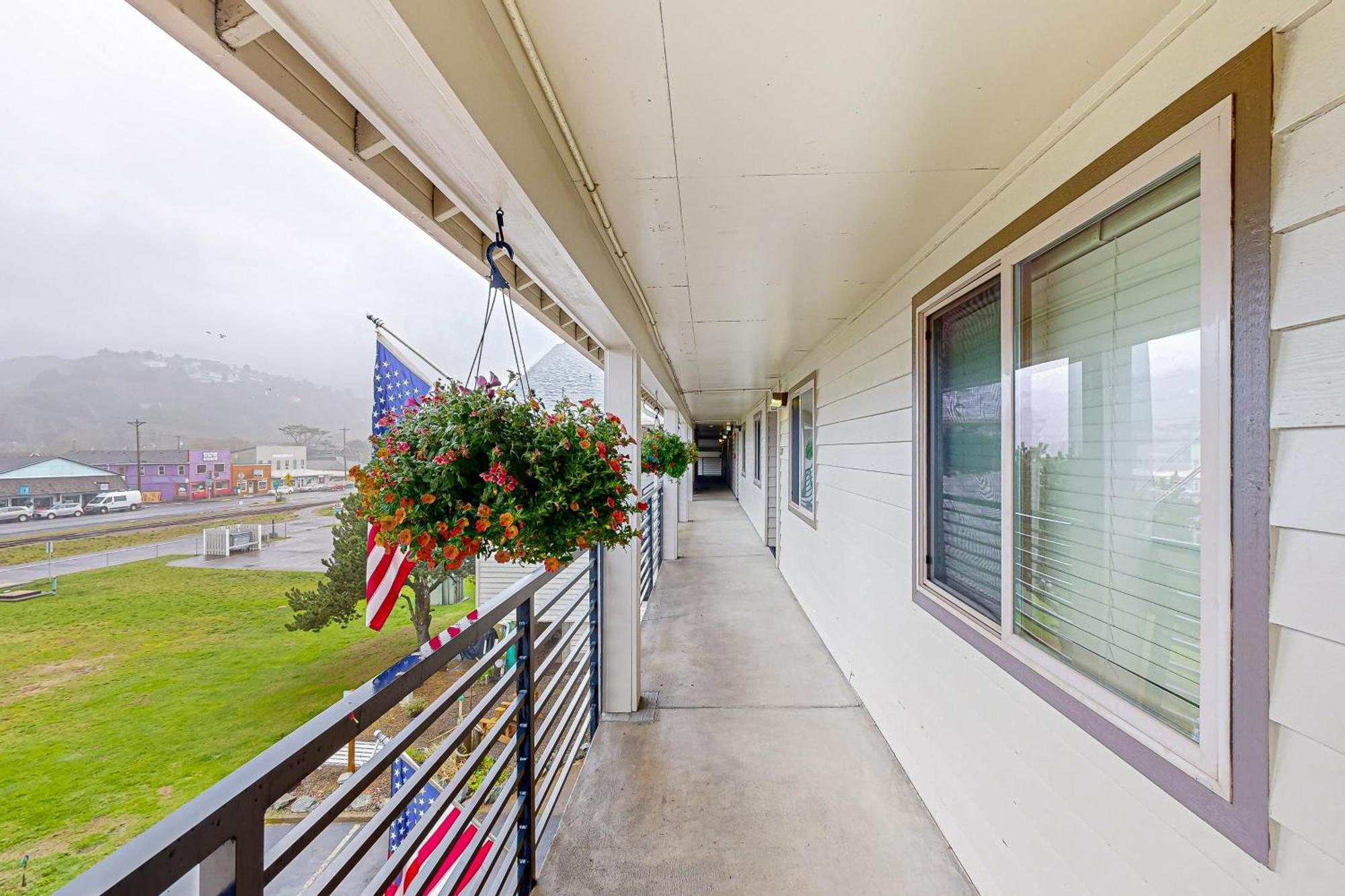 ​Rock Creek Inn Vacation Condos Rockaway Beach Phòng bức ảnh